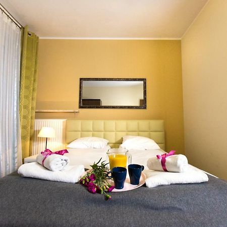 Pcd Aparthotel Ochota Warschau Exterior foto