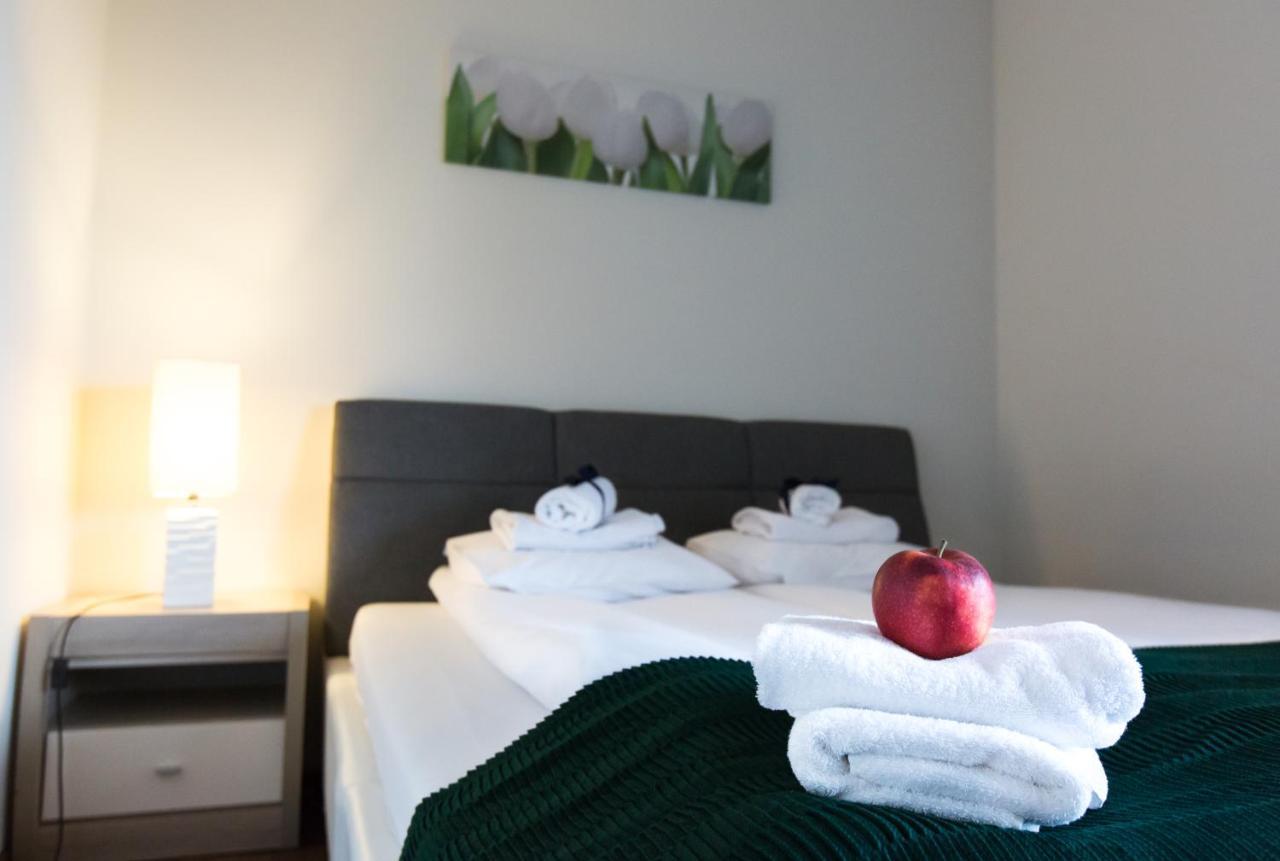 Pcd Aparthotel Ochota Warschau Exterior foto